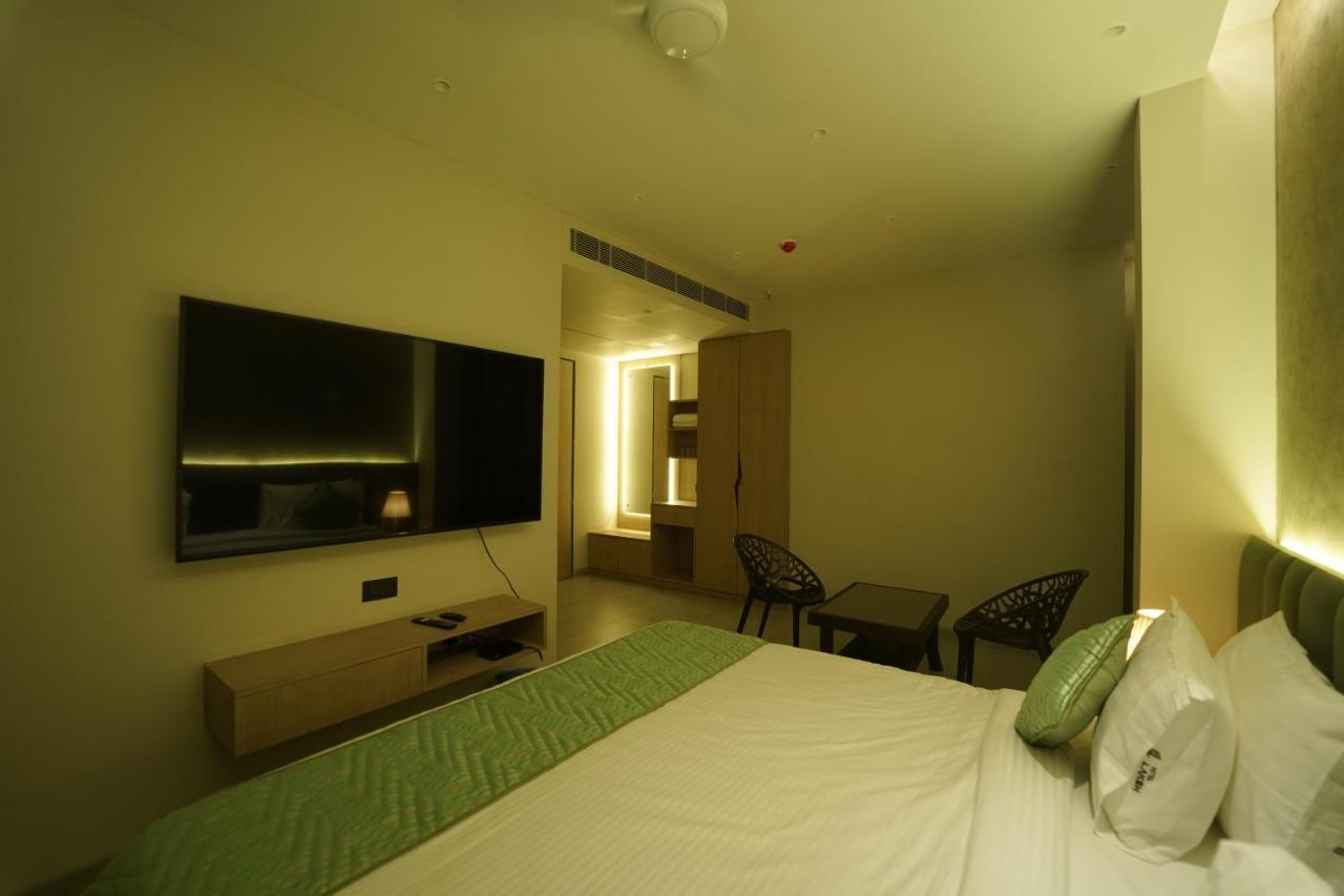 Hotel Laksh Rāipur 外观 照片