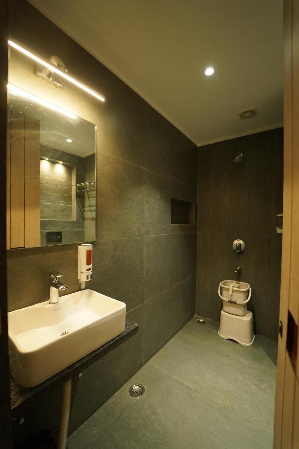 Hotel Laksh Rāipur 外观 照片