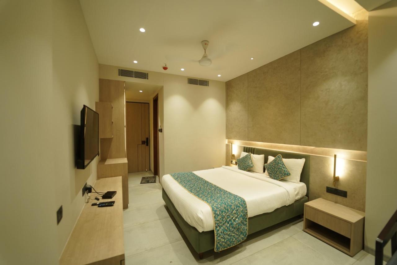 Hotel Laksh Rāipur 外观 照片
